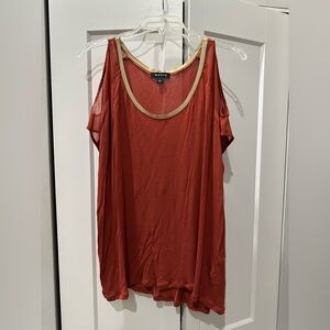 Trouve from Nordstrom Cold Shoulder Top in Rust